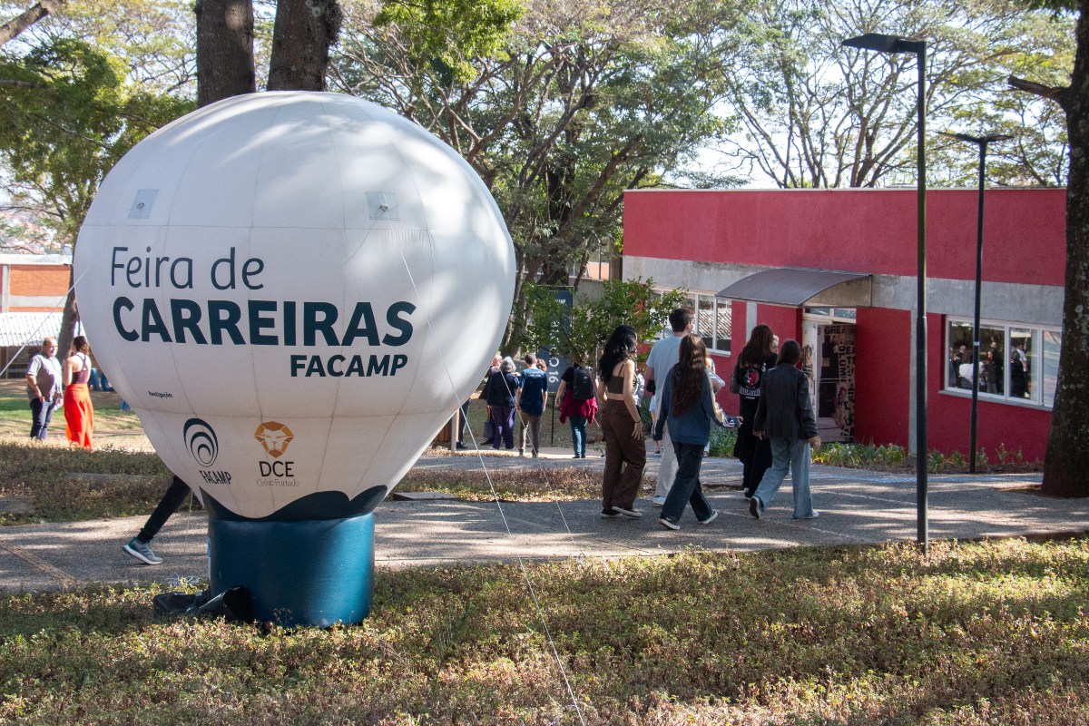 11ª FEIRA DE CARREIRAS DA FACAMP REÚNE MAIS DE 1.000 VISITANTES E 30 EMPRESAS